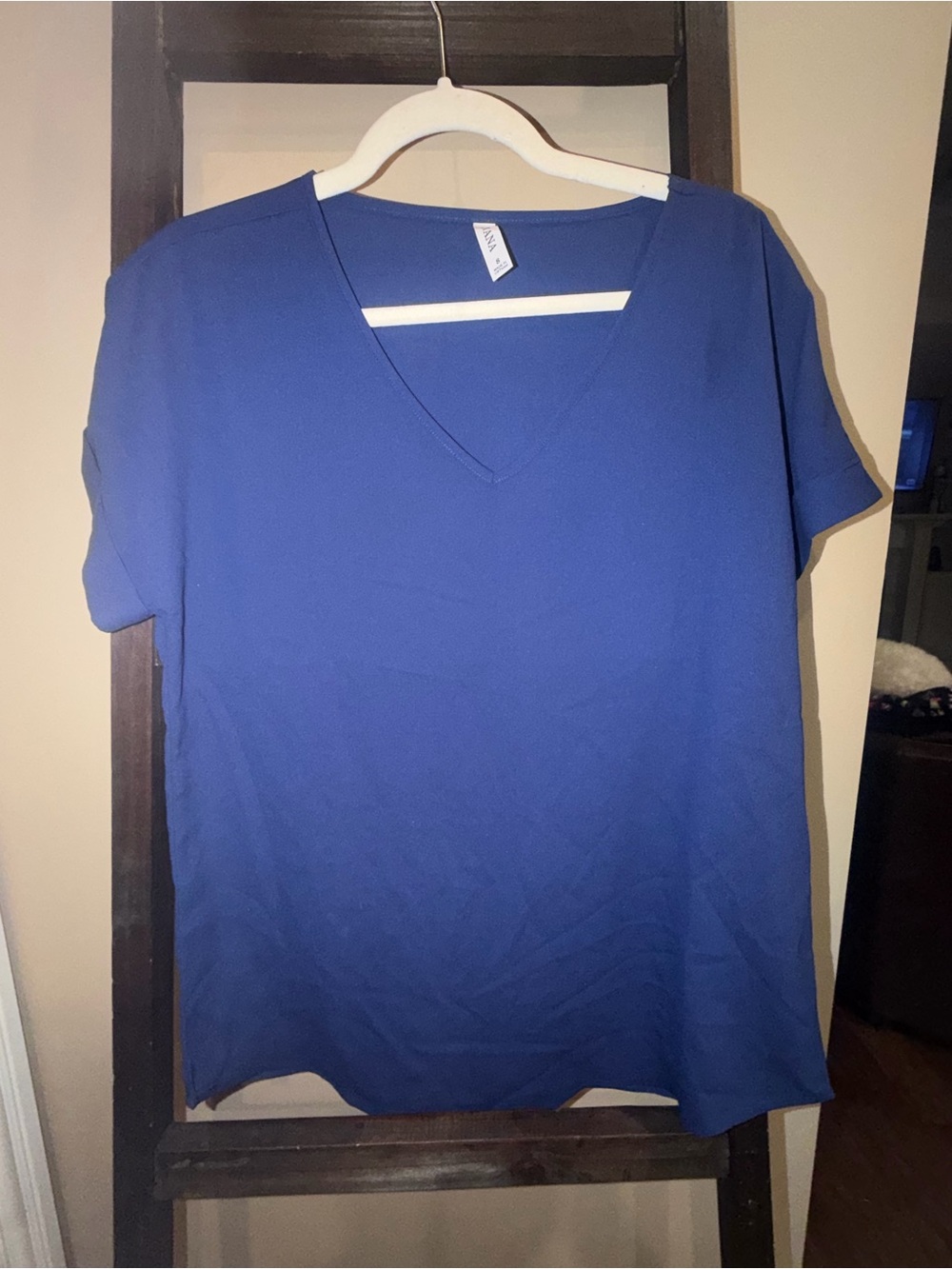Zenana Outfitters V-Neck Short Sleeve Top in Royal Blue
